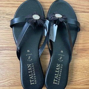 NWT Italian ShoeMakers Black Flip Flop Sandals with Flower - Size 10